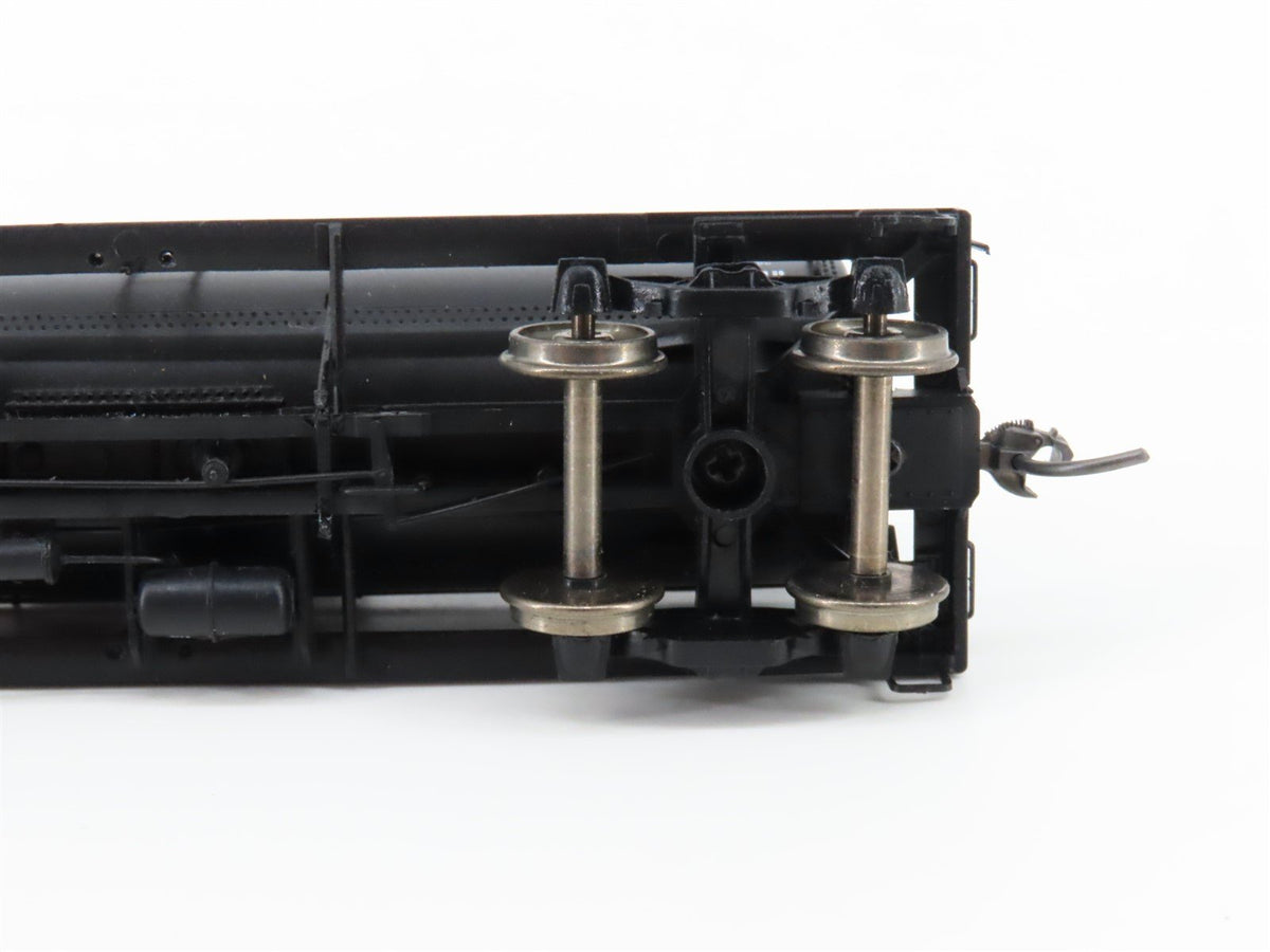 HO Scale PROTO 2000 GATX 8,000 Gallon Single Dome Tank Car #51530