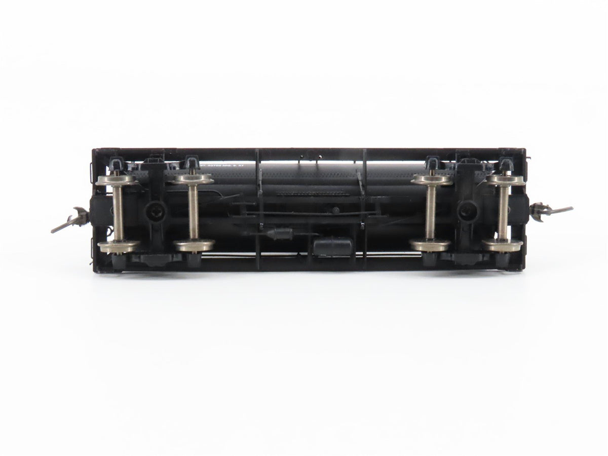 HO Scale PROTO 2000 GATX 8,000 Gallon Single Dome Tank Car #51530
