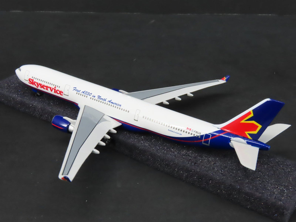 1:400 Dragon Wings 55044 Die-Cast Sky Service &quot;First A330 in NA&quot; A330 Airliner