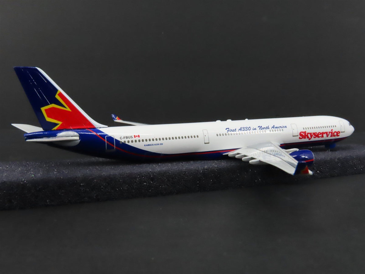 1:400 Dragon Wings 55044 Die-Cast Sky Service &quot;First A330 in NA&quot; A330 Airliner