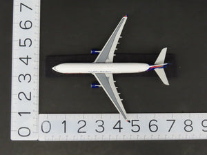 1:400 Dragon Wings 55044 Die-Cast Sky Service 