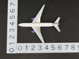 1:400 Scale Herpa Wings 560276 Die-Cast Delta Air Lines Boeing 777-200 Airliner