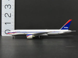 1:400 Scale Herpa Wings 560276 Die-Cast Delta Air Lines Boeing 777-200 Airliner