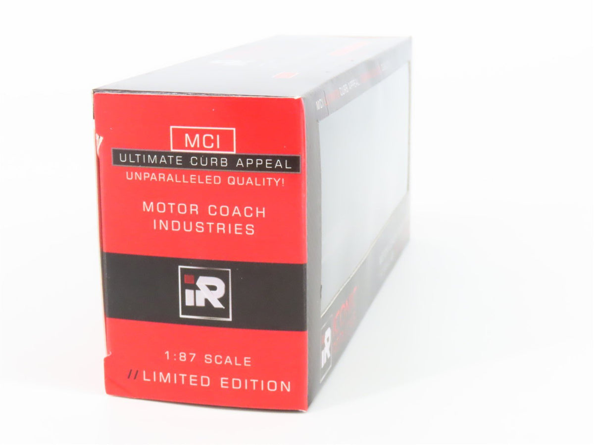 1:87 Iconic Replicas 87-0201 Die-Cast Graceland Excursions MCI Motorcoach Bus