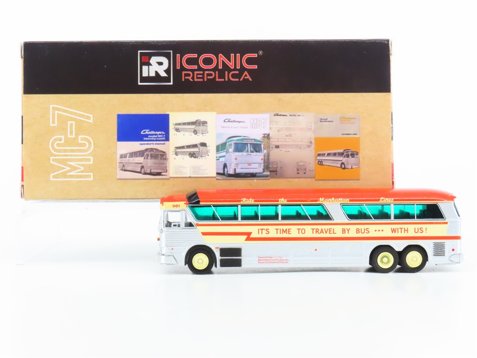 1:87 Iconic Replicas 87-0188 Die-Cast Manhattan Lines MCI MC-7 Challenger Bus