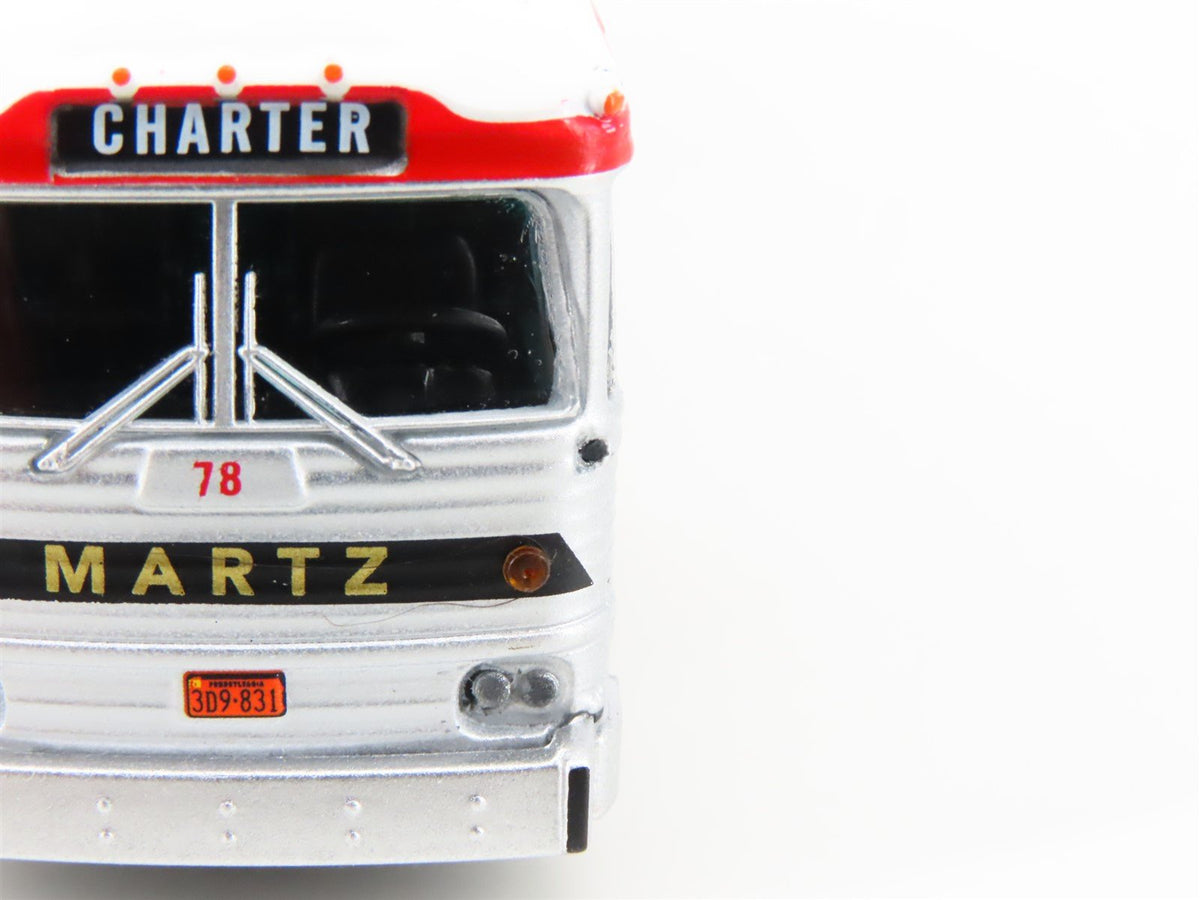 1:87 Iconic Replicas 87-0255 Die-Cast Frank Martz MCI MC-7 Intercity Coach Bus