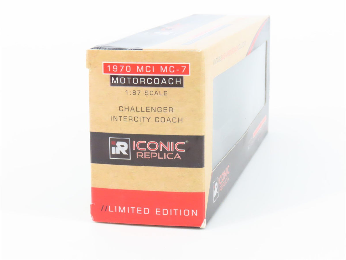 1:87 Iconic Replicas 87-0255 Die-Cast Frank Martz MCI MC-7 Intercity Coach Bus