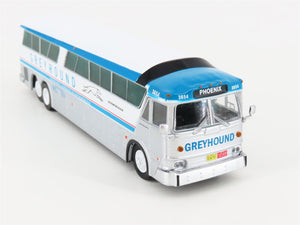 1:87 Iconic Replicas 87-0182 Die-Cast Greyhound Scenicruiser MCI MC-7 Coach Bus