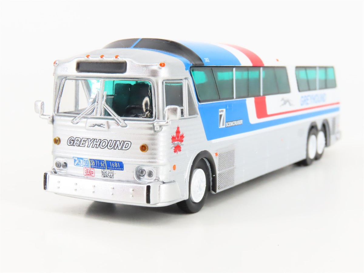 1:87 Scale Iconic Replicas 87-0269 Die-Cast Greyhound Canada MCI MC-7 Coach Bus