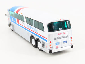 1:87 Scale Iconic Replicas 87-0269 Die-Cast Greyhound Canada MCI MC-7 Coach Bus