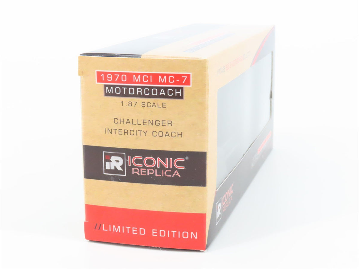 1:87 Scale Iconic Replicas 87-0269 Die-Cast Greyhound Canada MCI MC-7 Coach Bus