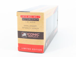 1:87 Scale Iconic Replicas 87-0269 Die-Cast Greyhound Canada MCI MC-7 Coach Bus