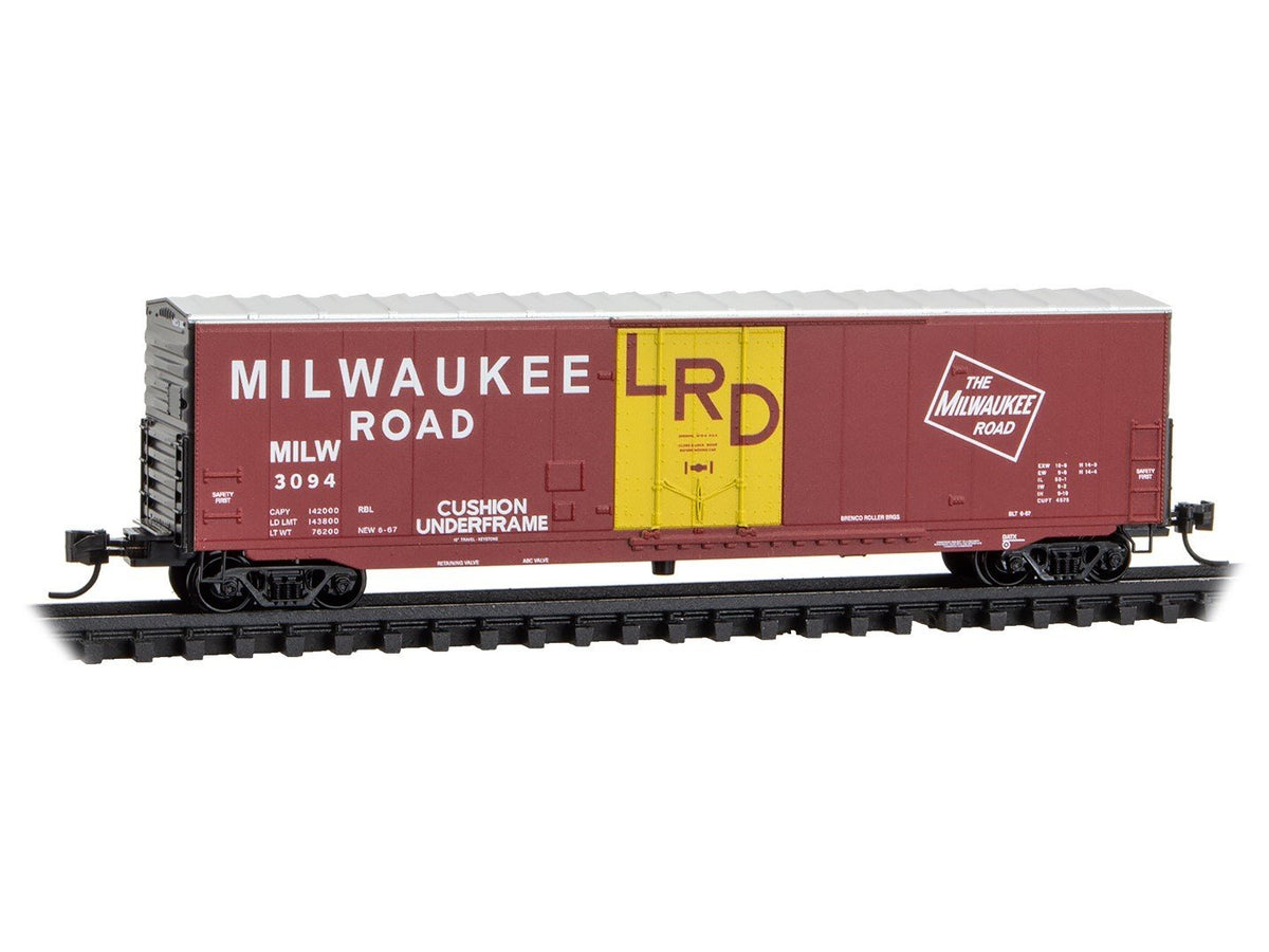 N Micro-Trains MTL 18100370 MILW Milwaukee Road 50&#39; Plug Door Box Car #3094