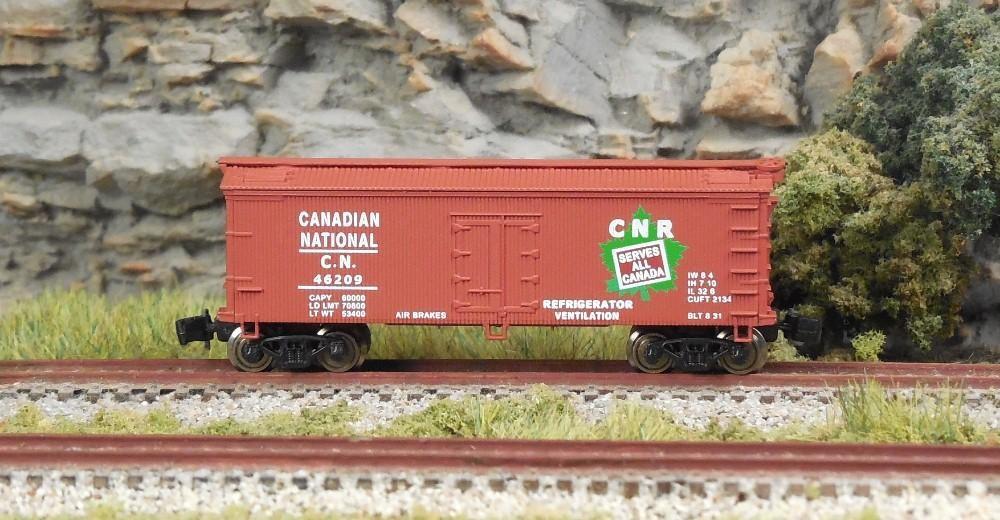 Z Scale FULL THROTTLE FTB9006-1 CN Canadian National 34' Woodside Reefers Set #1