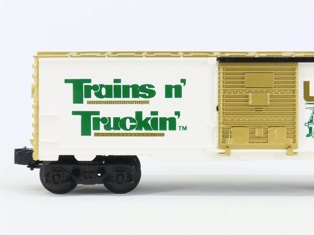 O Gauge 3-Rail Lionel 6-7803 Trains n&#39; Truckin&#39; Single Door Box Car #7803