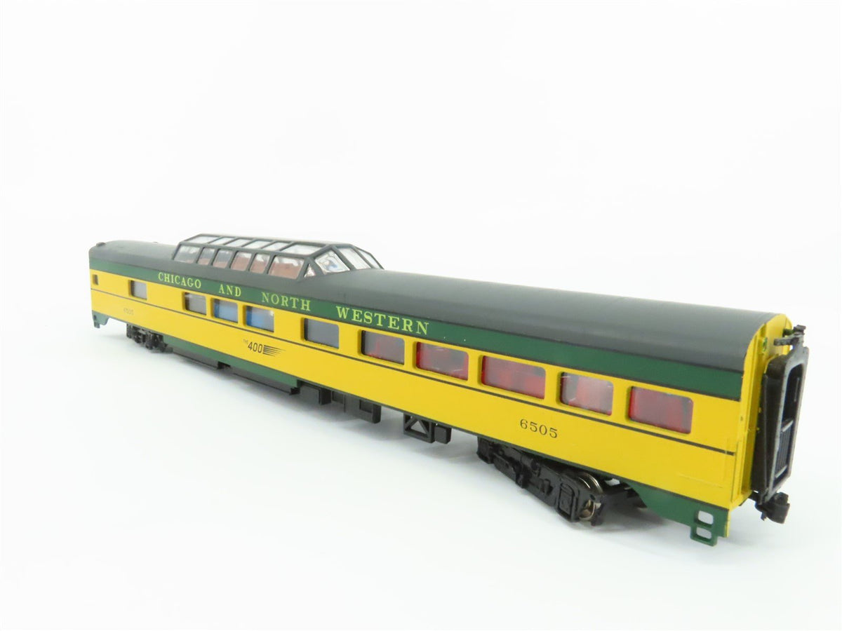 HO Scale IHC 48047 CNW Chicago Northwestern Vista Dome Passenger Car #6505