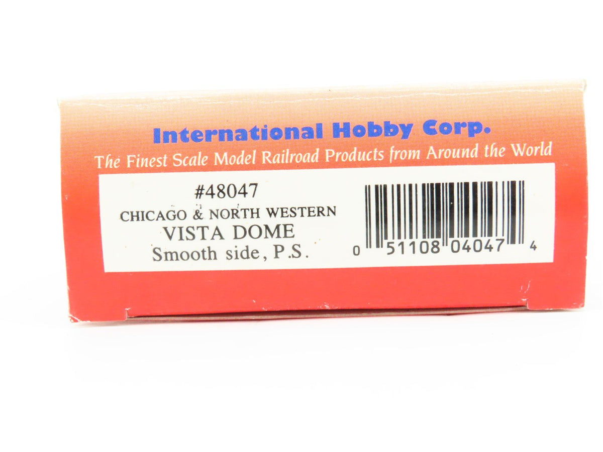 HO Scale IHC 48047 CNW Chicago Northwestern Vista Dome Passenger Car #6505