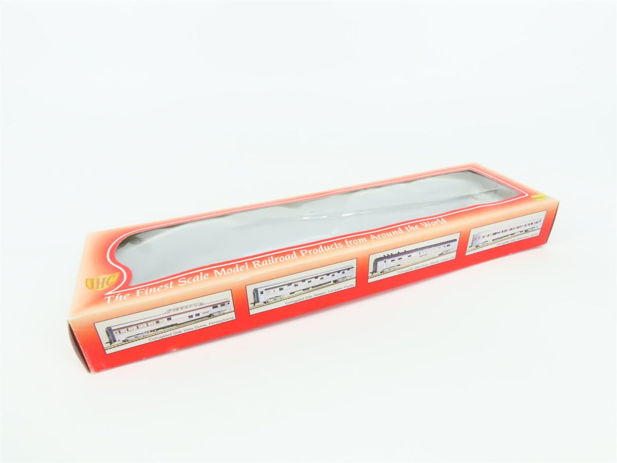 HO Scale IHC 48047 CNW Chicago Northwestern Vista Dome Passenger Car #6505