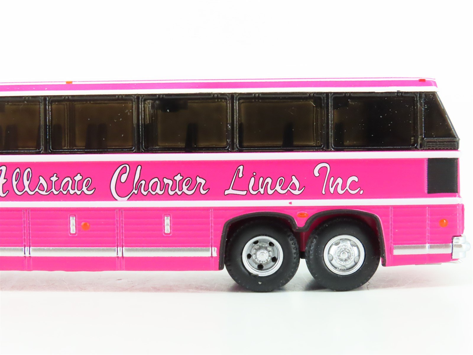 1:87 Iconic Replicas 87-0272 Diecast Allstate Charter Lines MCI MC-9 Coach Bus