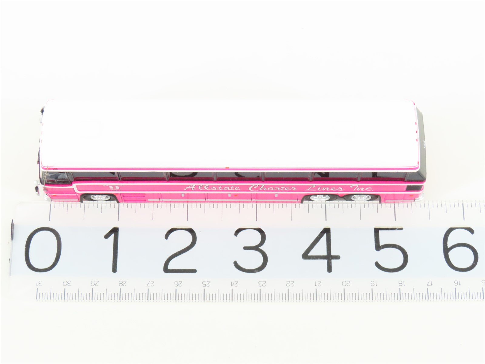 1:87 Iconic Replicas 87-0272 Diecast Allstate Charter Lines MCI MC-9 Coach Bus