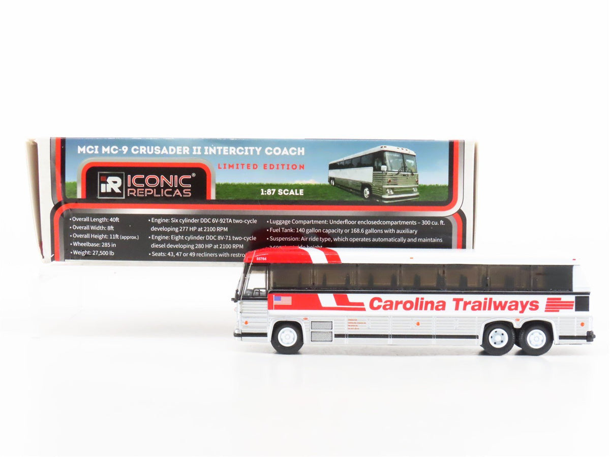 1:87 Scale Iconic Replicas 87-0326 Diecast Carolina Trailways MCI MC-9 Coach Bus