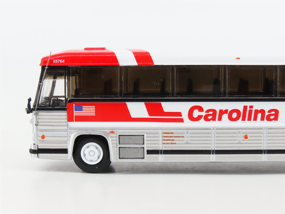 1:87 Scale Iconic Replicas 87-0326 Diecast Carolina Trailways MCI MC-9 Coach Bus