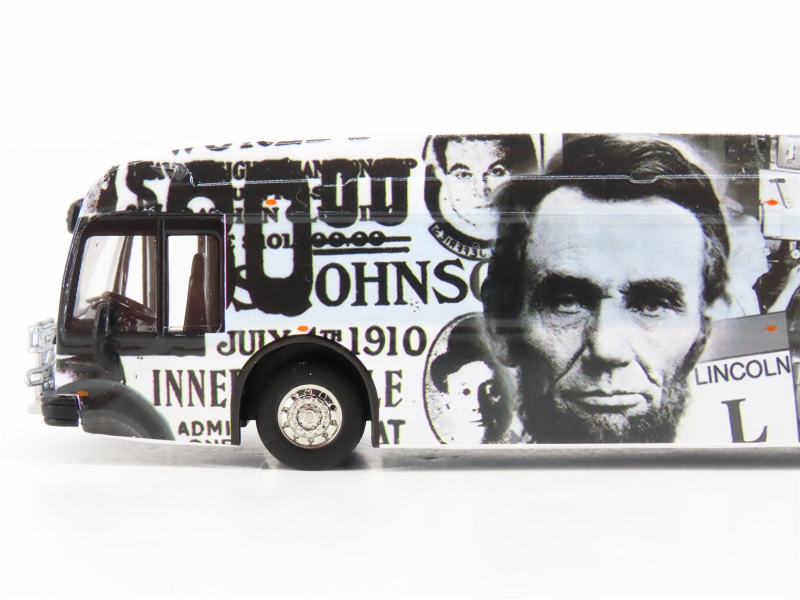 1:87 Iconic Replicas 87-0295 Diecast Lincoln Line Proterra Electric Transit Bus