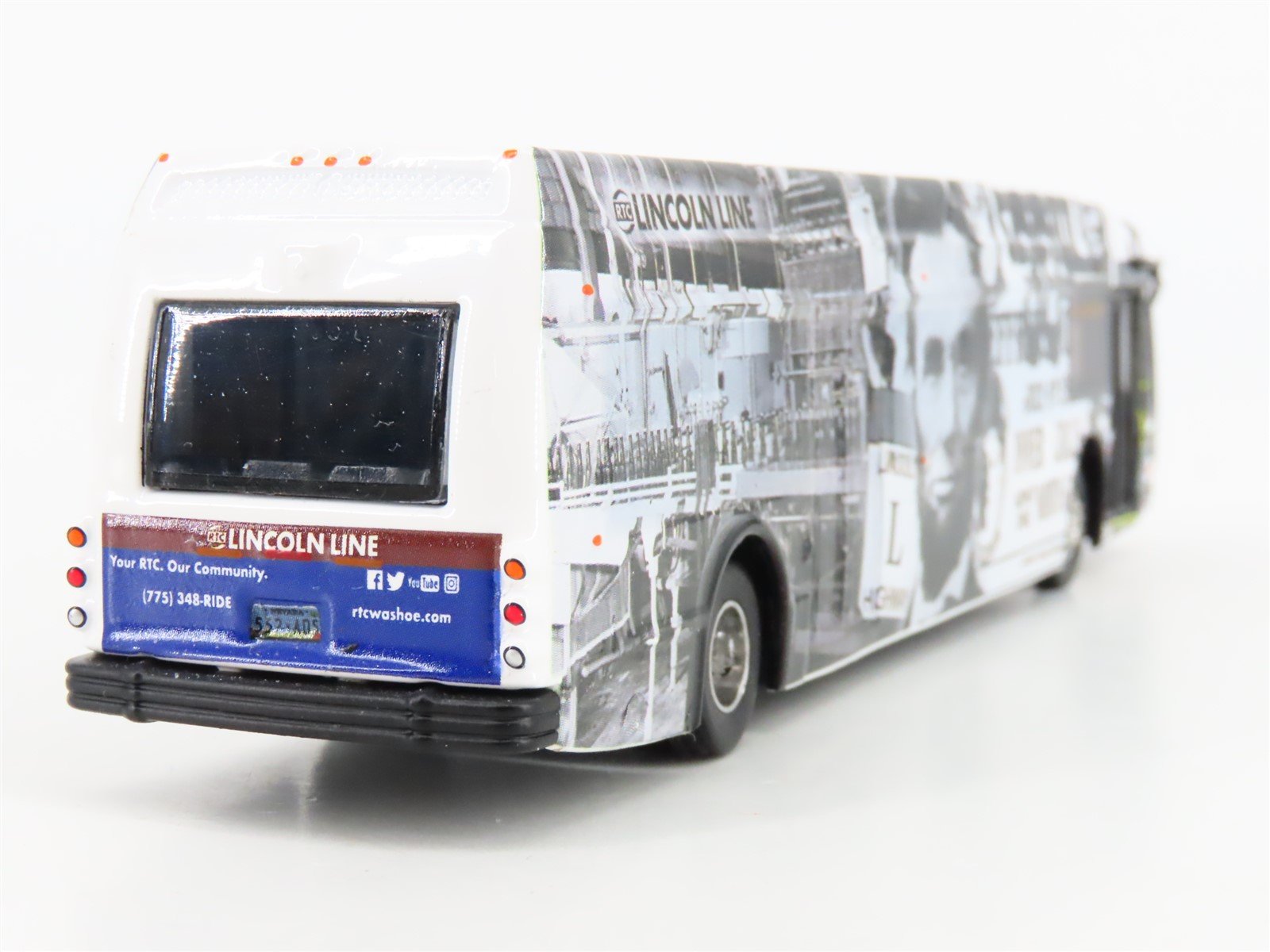 1:87 Iconic Replicas 87-0295 Diecast Lincoln Line Proterra Electric Transit Bus