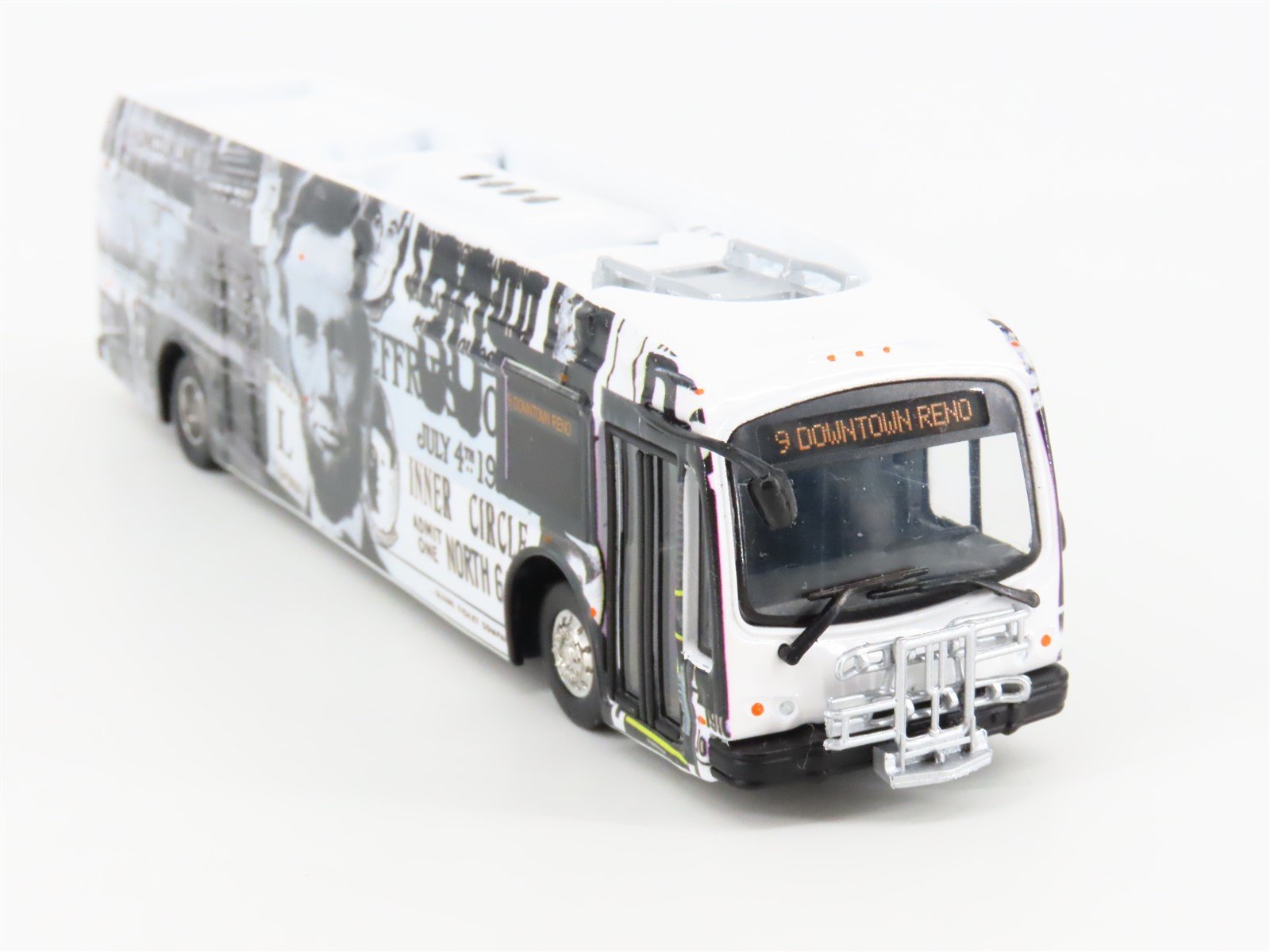 1:87 Iconic Replicas 87-0295 Diecast Lincoln Line Proterra Electric Transit Bus