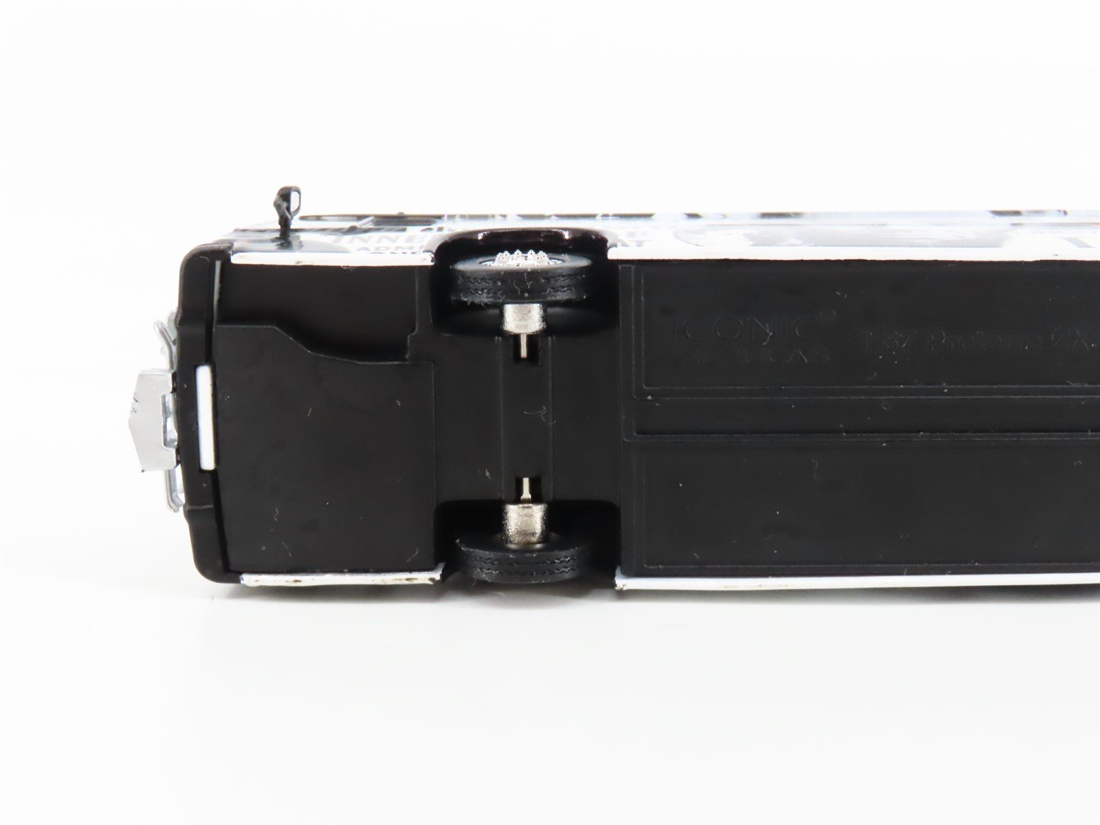 1:87 Iconic Replicas 87-0295 Diecast Lincoln Line Proterra Electric Transit Bus