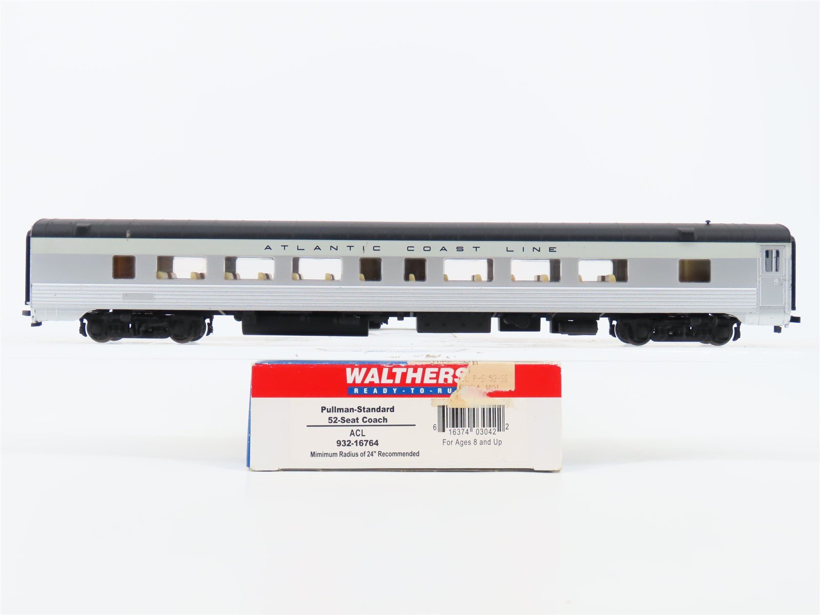 HO Scale Walthers 932-16764 ACL Atlantic Coast Line 52-Seat Coach Passenger