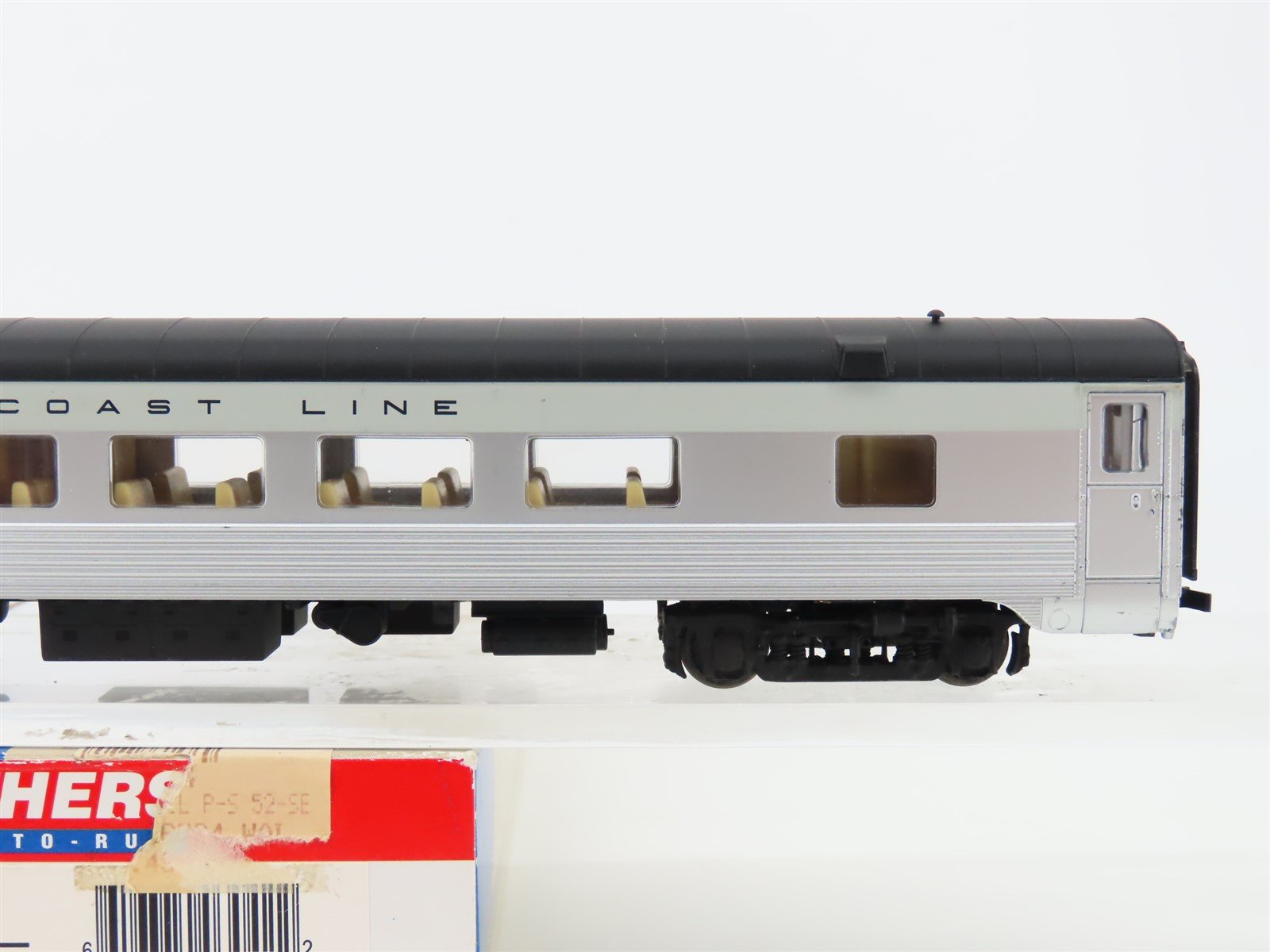 HO Scale Walthers 932-16764 ACL Atlantic Coast Line 52-Seat Coach Passenger