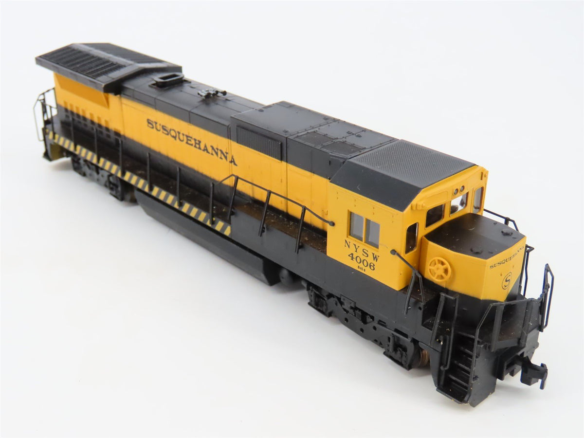 HO Scale Walthers 931-174 NYSW Susquehanna Dash 8-40B Diesel Locomotive #4008