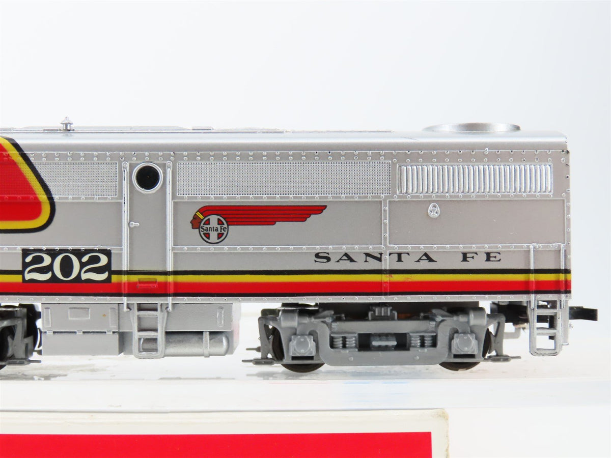 HO Scale Walthers 931-207 ATSF Santa Fe Alco FA-1 Diesel Locomotive #202