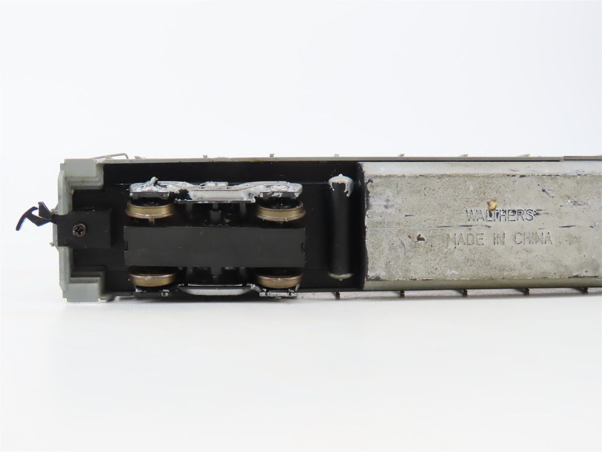 HO Scale Walthers 931-158 LMX Leasing Dash 8-40B Diesel Locomotive #8500