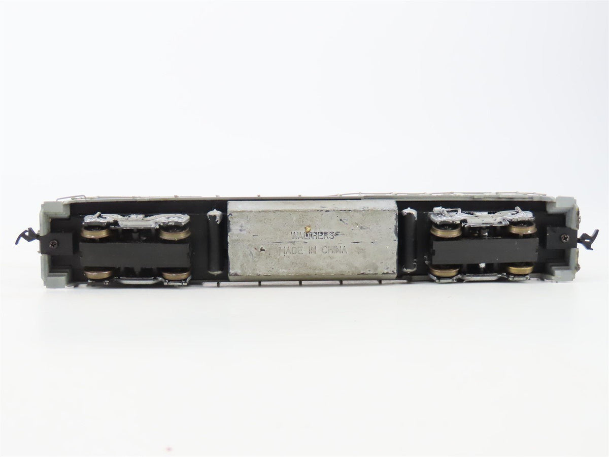 HO Scale Walthers 931-158 LMX Leasing Dash 8-40B Diesel Locomotive #8500