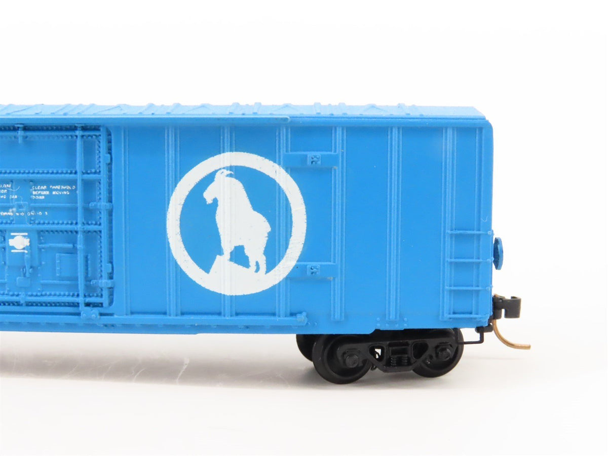 N Scale Micro-Trains GN Great Northern Big Sky Blue 50&#39; Ribside Boxcar #138894
