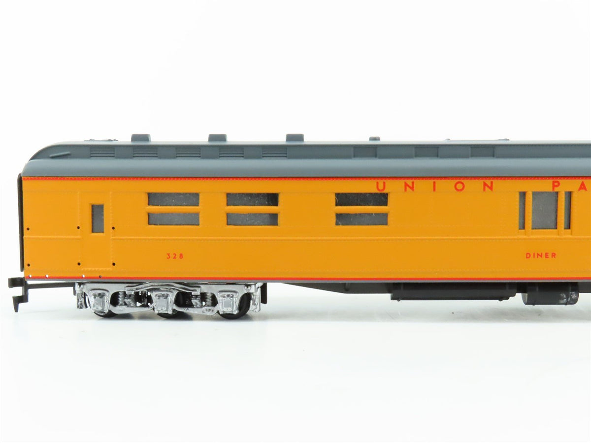 HO Scale IHC 49693 UP Union Pacific Railroad Diner Heavyweight Passenger #328