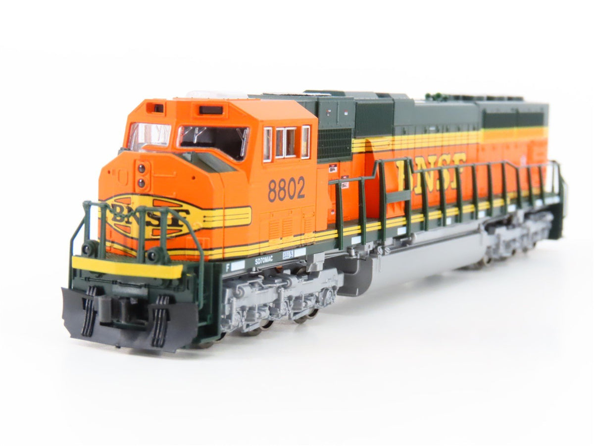 N Scale KATO 176-6401 BNSF Railway EMD SD70MAC Diesel #8802 - DCC Ready
