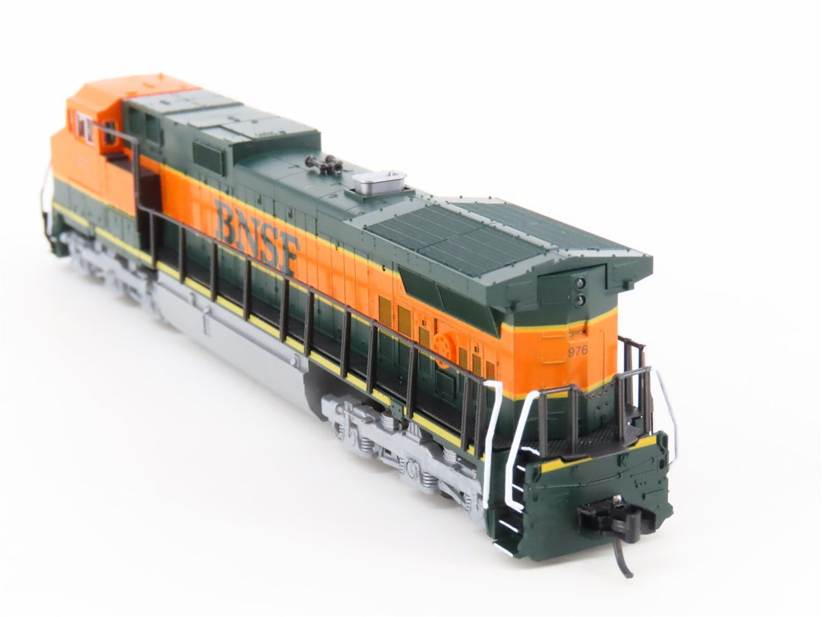 N KATO 176-3801 BNSF Railway GE C44-9W &quot;Dash 9&quot; Diesel #976 - DCC Ready