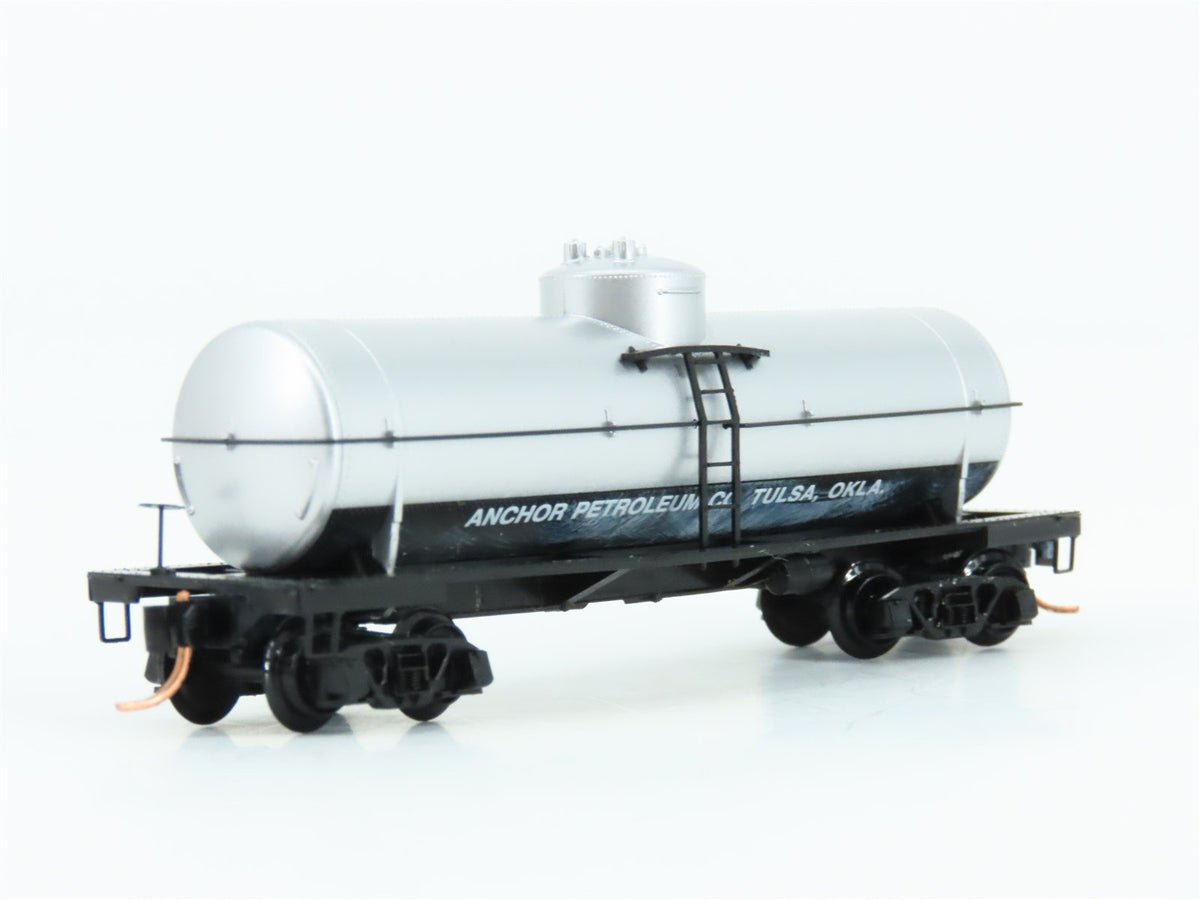 N Micro Trains MTL NSC 03-13 Anchor Petroleum 39&#39; Single Dome Tank Car - Custom
