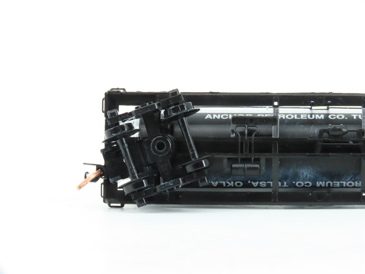 N Micro Trains MTL NSC 03-13 Anchor Petroleum 39&#39; Single Dome Tank Car - Custom