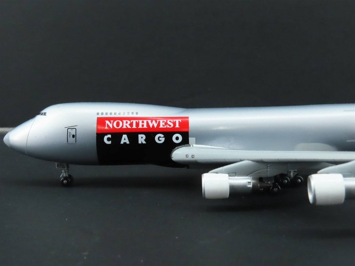 1:400 Dragon Wings 55087 Die-Cast Northwest Boeing B747-2J9F Aircraft N630US