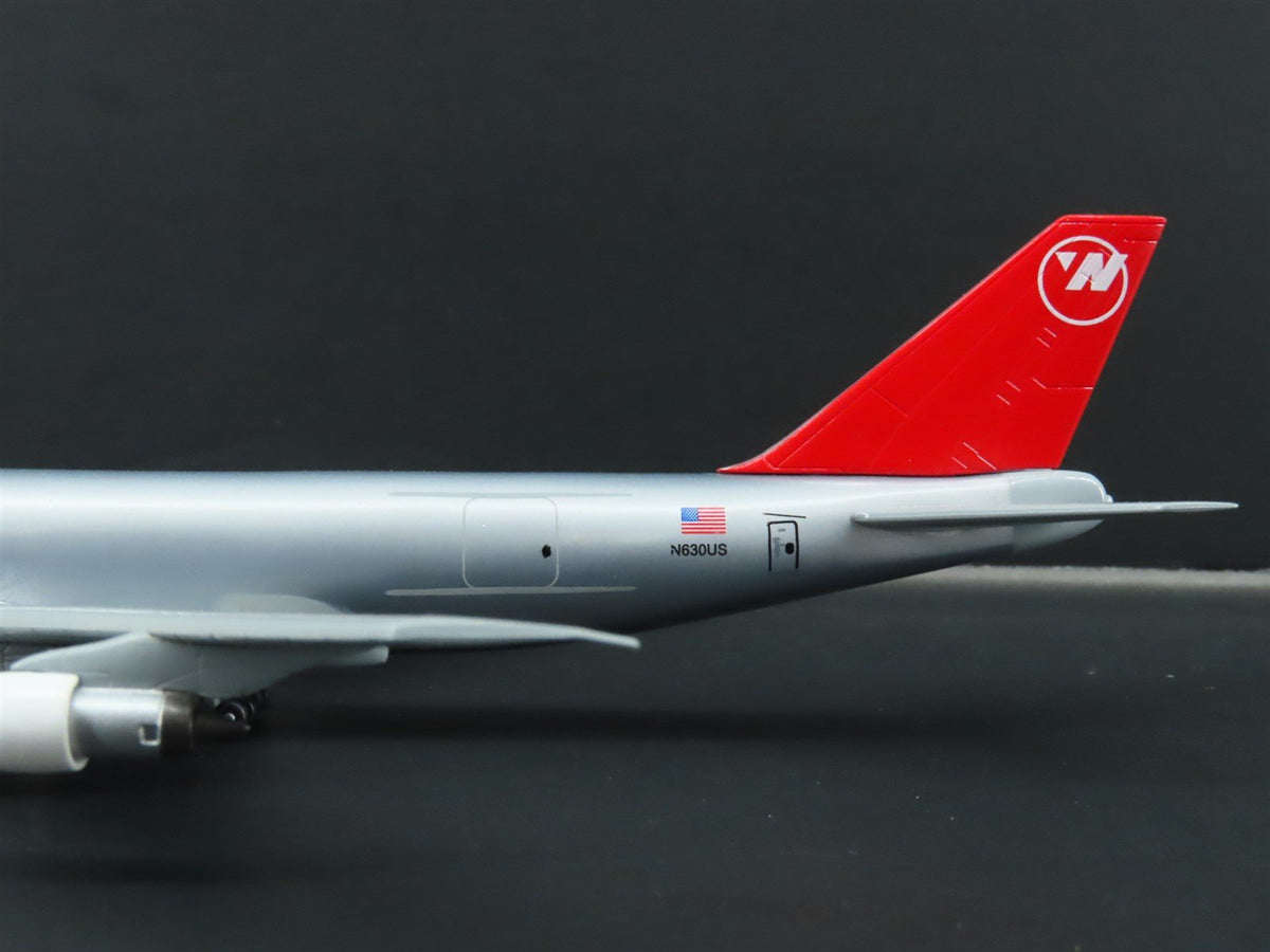 1:400 Dragon Wings 55087 Die-Cast Northwest Boeing B747-2J9F Aircraft N630US