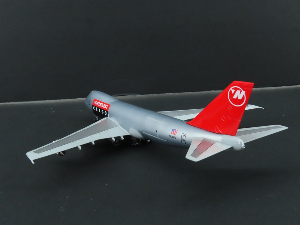 1:400 Dragon Wings 55087 Die-Cast Northwest Boeing B747-2J9F Aircraft N630US