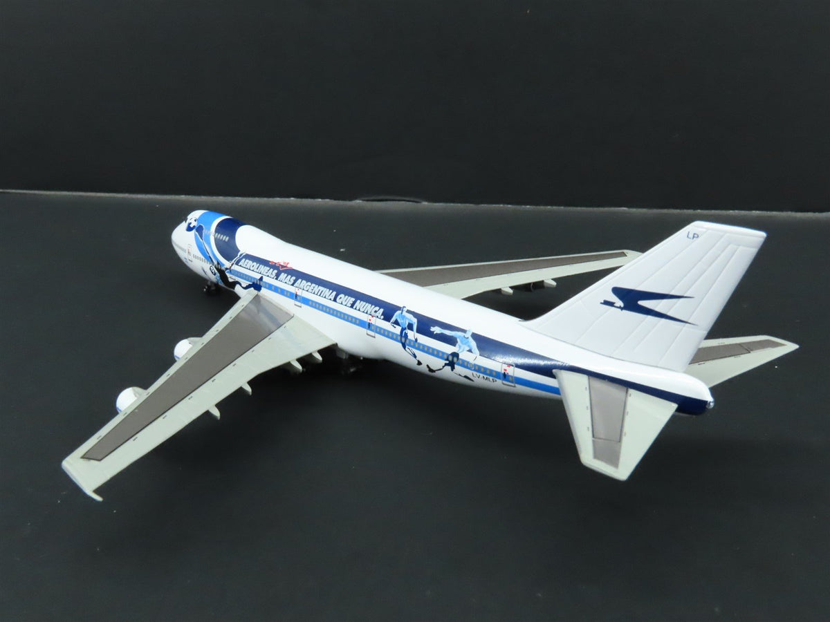 1:400 Dragon Wings 55030 Die-Cast Aerolineas Argentinas Boeing 747-212B Aircraft