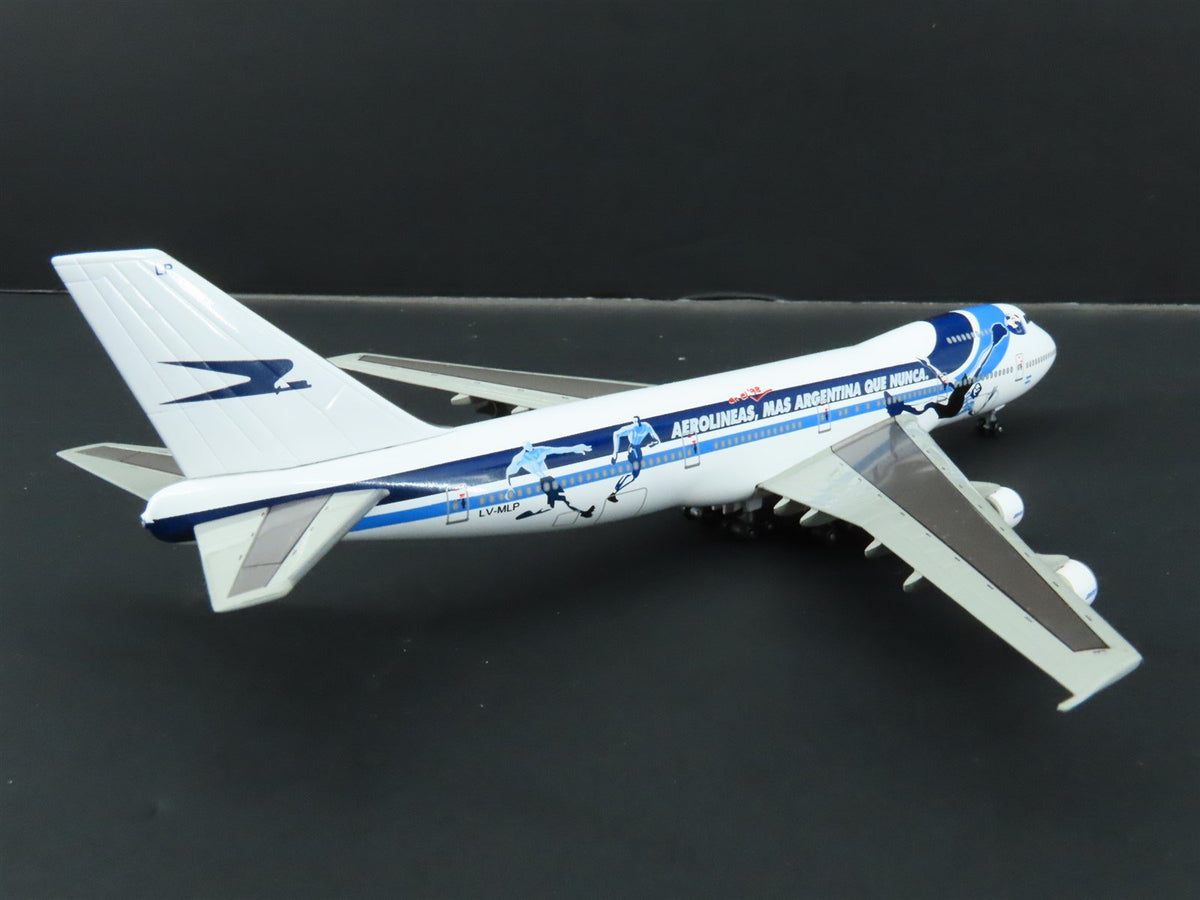 1:400 Dragon Wings 55030 Die-Cast Aerolineas Argentinas Boeing 747-212B Aircraft