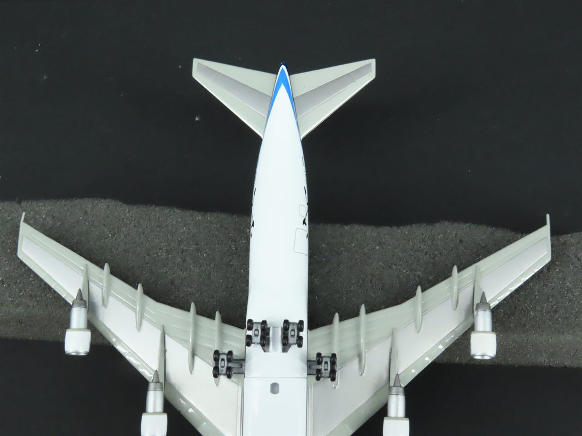 1:400 Dragon Wings 55030 Die-Cast Aerolineas Argentinas Boeing 747-212B Aircraft
