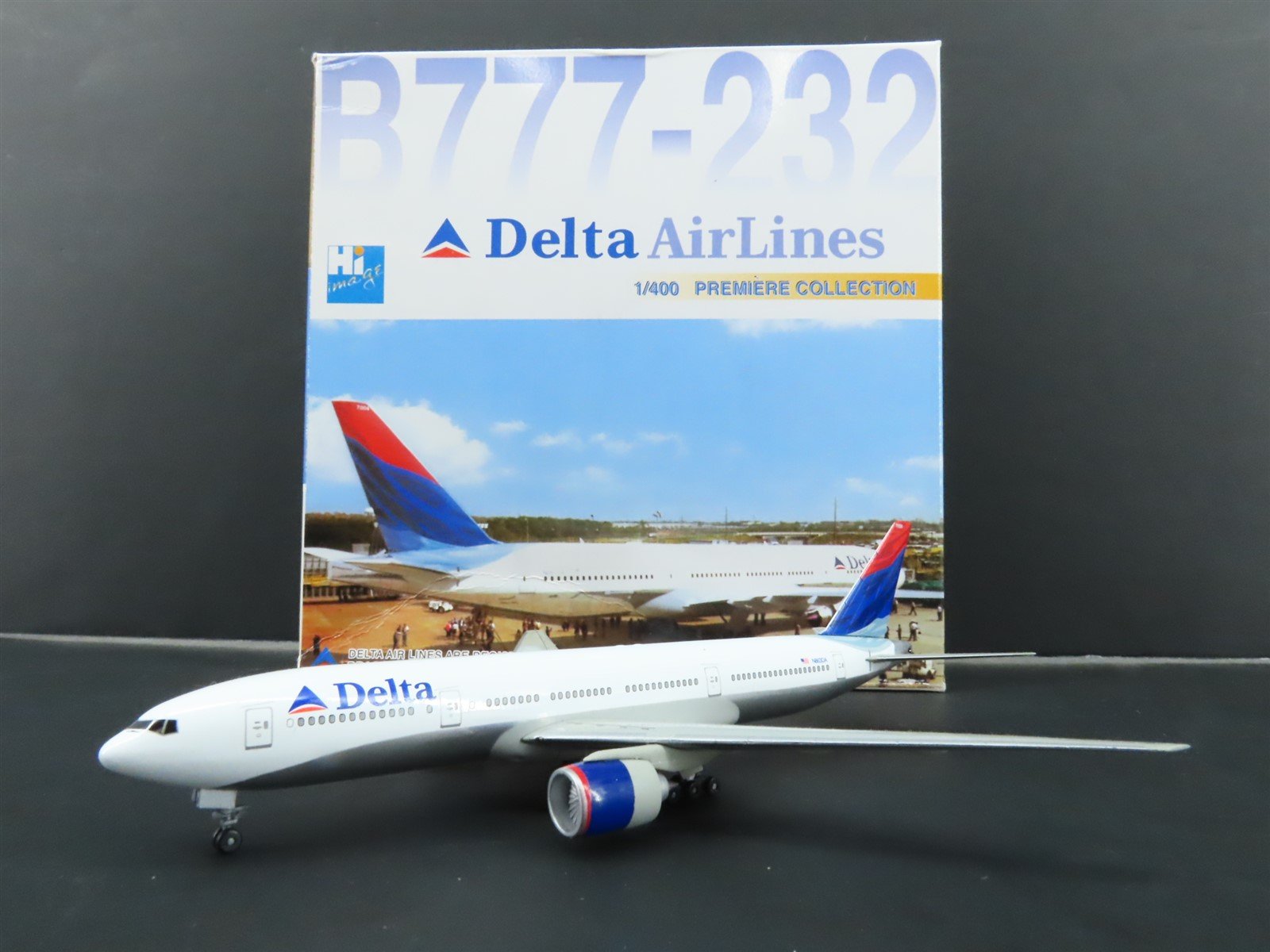 1:400 Scale Dragon Wings 55198 Die-Cast Delta Boeing B777-232 Aircraft N863DA