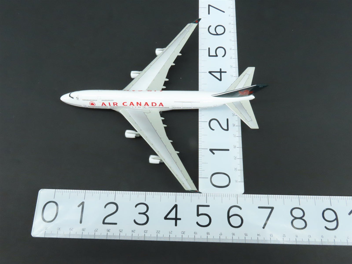 1:400 Dragon Wings 55090 Die-Cast Air Canada Boeing B747-433 Aircraft C-GAGL